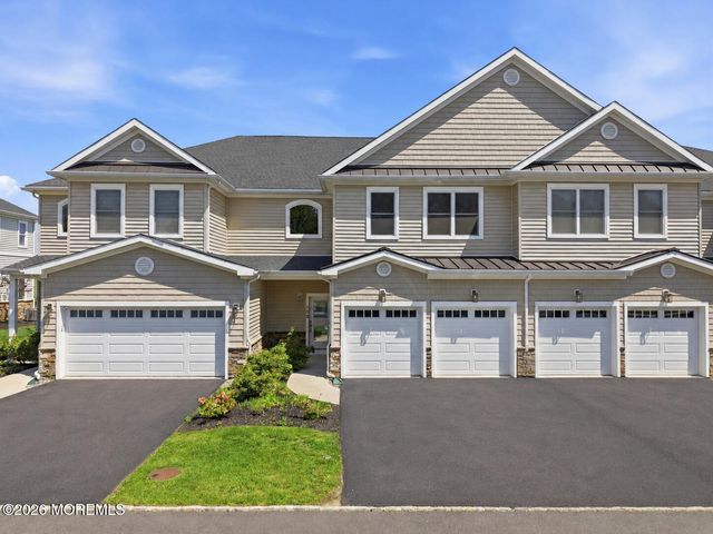 109 Hedgerow Lane, Manalapan, NJ 07726