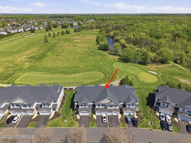 109 Hedgerow Lane, Manalapan, NJ 07726