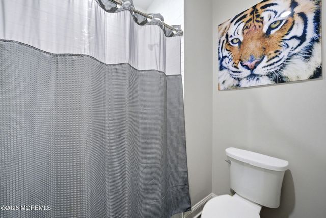 109 Hedgerow Lane, Manalapan, NJ 07726