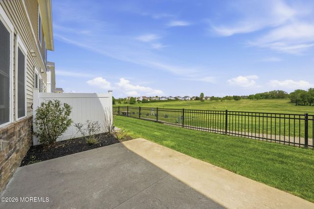 109 Hedgerow Lane, Manalapan, NJ 07726