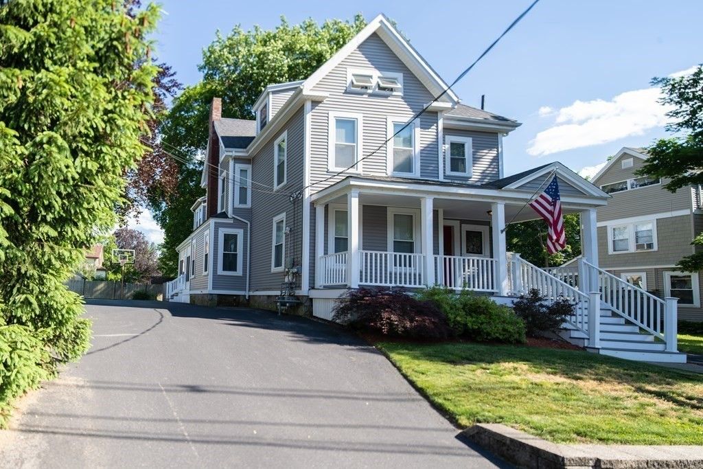 10 Mineral Street 1, Reading, MA 01867