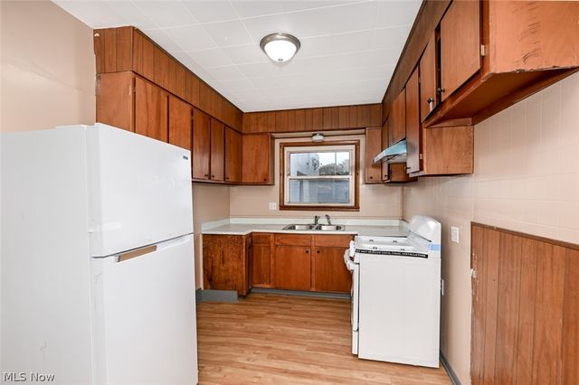 906 E Buchtel Avenue, Akron, OH 44319