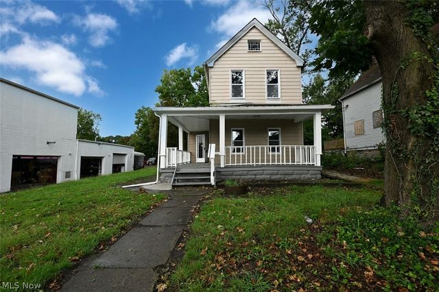 906 E Buchtel Avenue, Akron, OH 44319