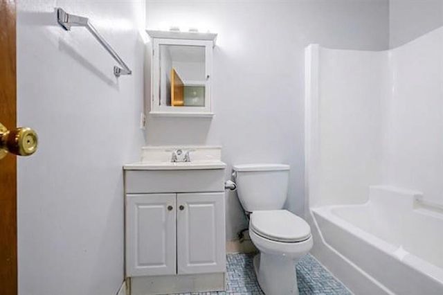 210 Brook Village Rd Apt 7, Nashua, NH 03062
