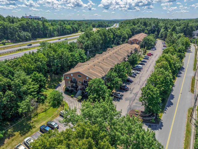 210 Brook Village Rd Apt 7, Nashua, NH 03062
