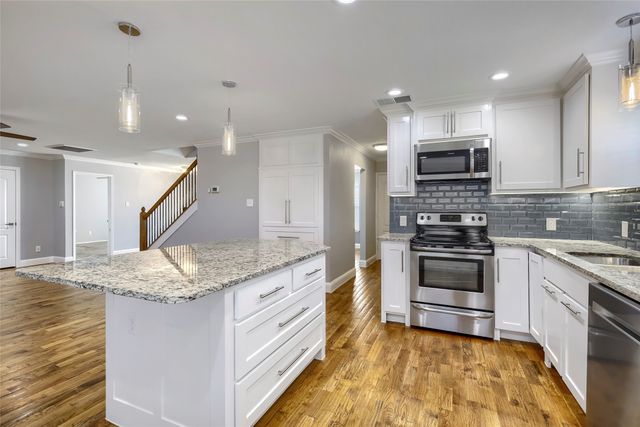 302 Wright Avenue, Rockwall, TX 75032