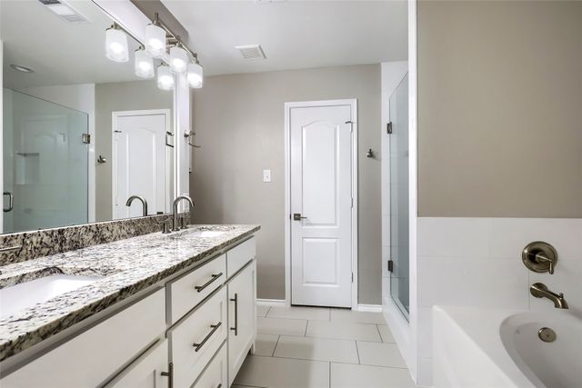 302 Wright Avenue, Rockwall, TX 75032