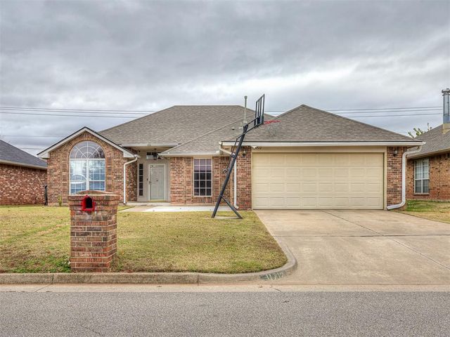 11712 SW 7th Street, Yukon, OK 73099