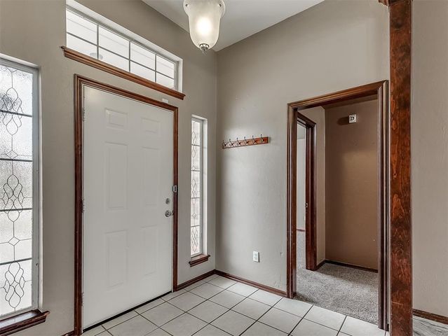 11712 SW 7th Street, Yukon, OK 73099