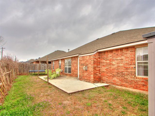 11712 SW 7th Street, Yukon, OK 73099