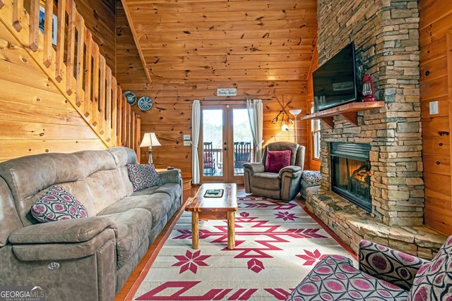 1023 Knollwood Road, Mineral Bluff, GA 30559