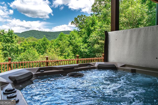 1023 Knollwood Road, Mineral Bluff, GA 30559