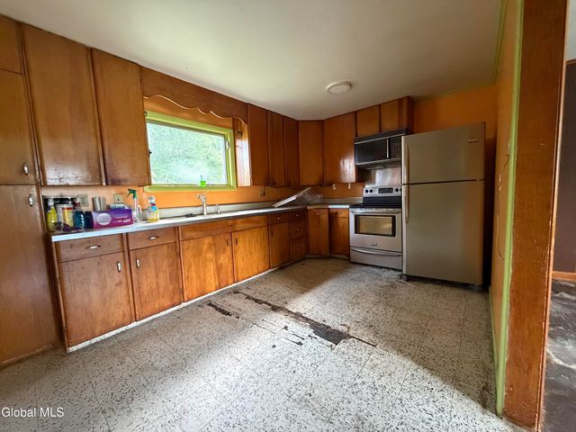 78 Mountainview Drive, Hudson Falls, NY 12839