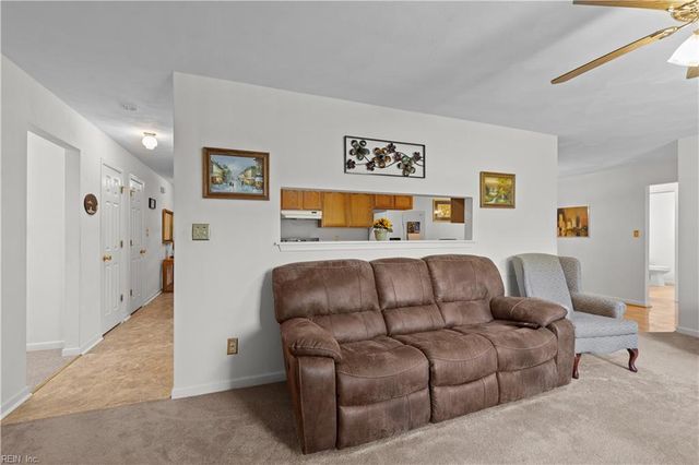 417 S Parliament DR, Virginia Beach, VA 23462