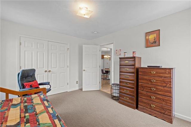 417 S Parliament DR, Virginia Beach, VA 23462
