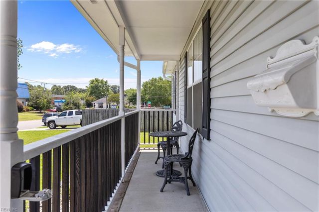 417 S Parliament DR, Virginia Beach, VA 23462