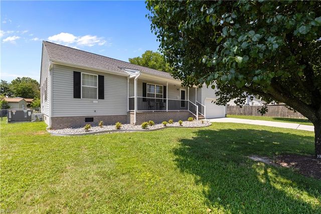 417 S Parliament DR, Virginia Beach, VA 23462