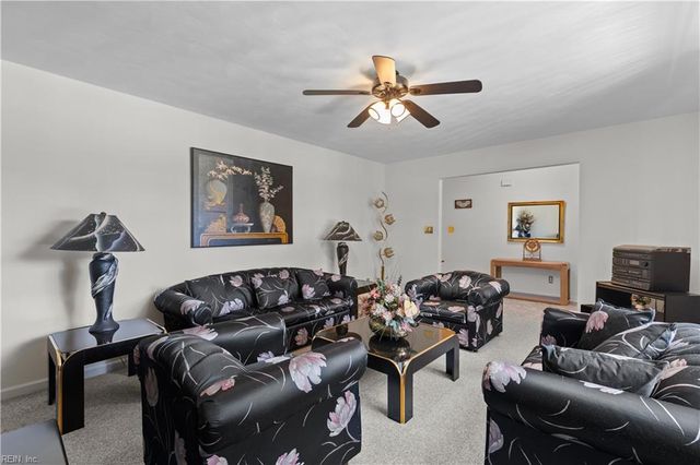 417 S Parliament DR, Virginia Beach, VA 23462