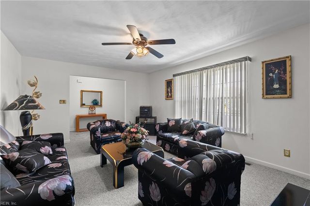 417 S Parliament DR, Virginia Beach, VA 23462