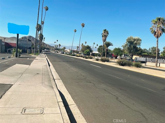 407 Iowa Avenue, Riverside, CA 92507