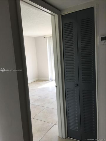 1801 S Treasure Dr 124, North Bay Village, FL 33141