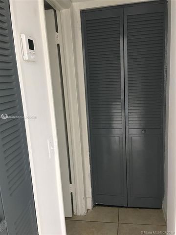 1801 S Treasure Dr 124, North Bay Village, FL 33141