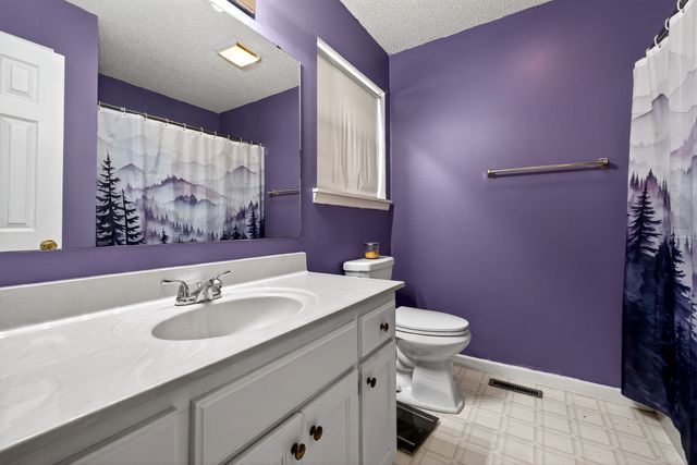 5869 Beersheba Hwy, Mcminnville, TN 37110