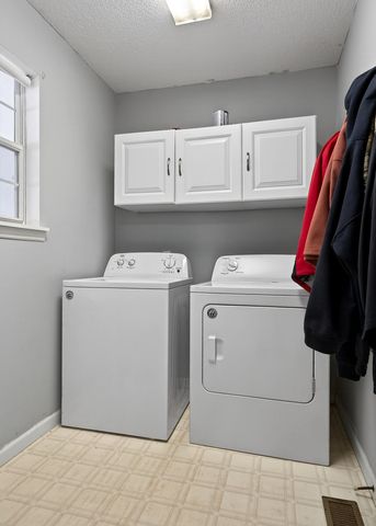 5869 Beersheba Hwy, Mcminnville, TN 37110