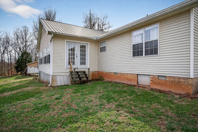 5869 Beersheba Hwy, Mcminnville, TN 37110