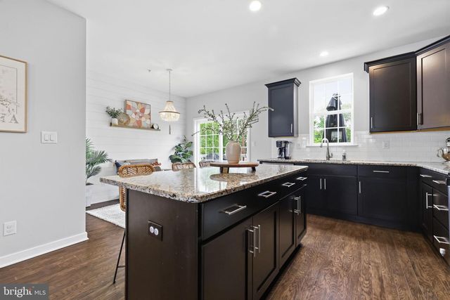 17 JESSOP LN, Hatboro, PA 19040