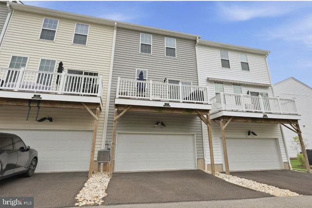 17 JESSOP LN, Hatboro, PA 19040