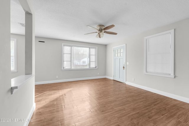 2981 ERNEST Street, Jacksonville, FL 32205