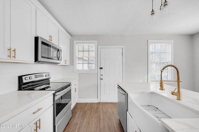 2981 ERNEST Street, Jacksonville, FL 32205