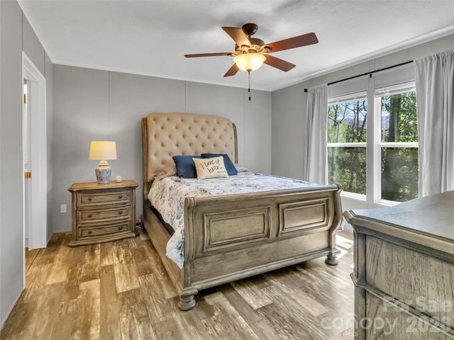 424 Arrington Acres Drive, Waynesville, NC 28786