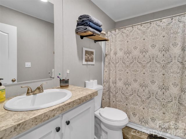 424 Arrington Acres Drive, Waynesville, NC 28786