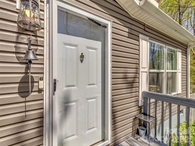 424 Arrington Acres Drive, Waynesville, NC 28786