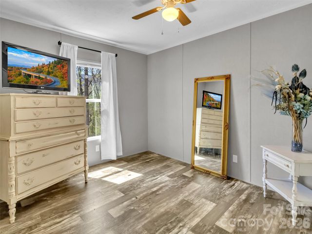 424 Arrington Acres Drive, Waynesville, NC 28786
