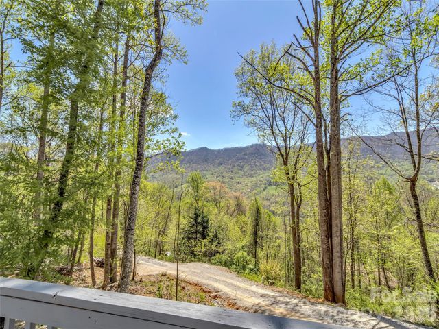 424 Arrington Acres Drive, Waynesville, NC 28786