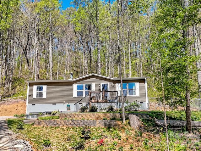 424 Arrington Acres Drive, Waynesville, NC 28786