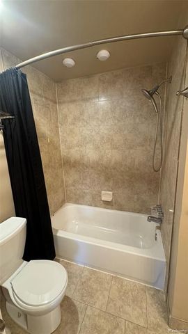 5043 Buckingham, Troy, MI 48098