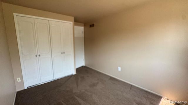 5043 Buckingham, Troy, MI 48098