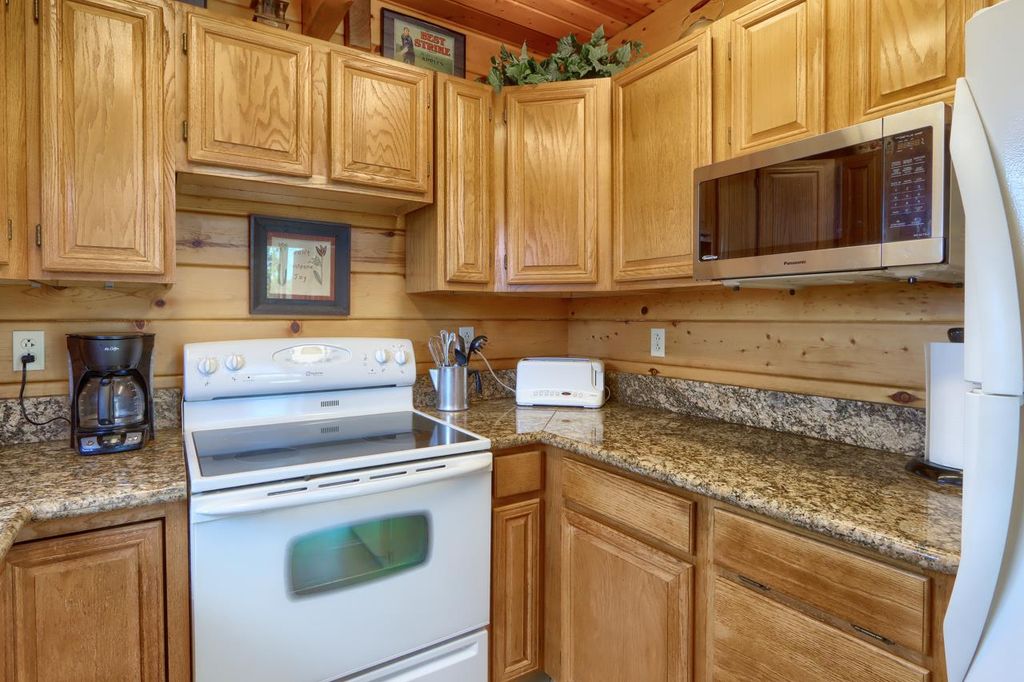 Image 13 of property listing at 5027 Fox Creek, Mariposa, CA 95338