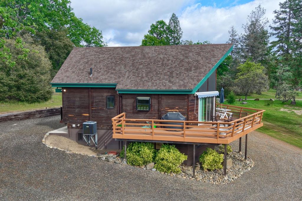 Image 40 of property listing at 5027 Fox Creek, Mariposa, CA 95338