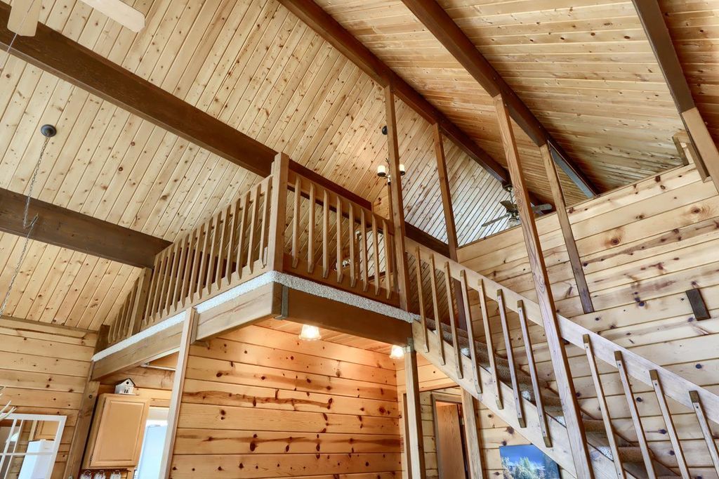 Image 8 of property listing at 5027 Fox Creek, Mariposa, CA 95338