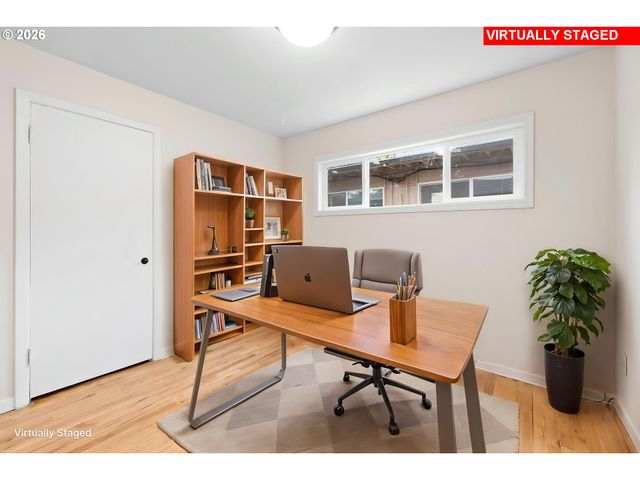3716 Se 70TH Ave, Portland, OR 97206