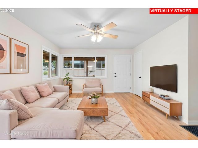 3716 Se 70TH Ave, Portland, OR 97206