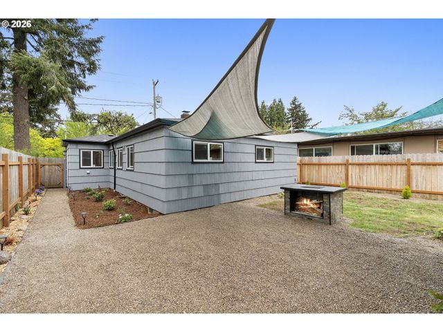 3716 Se 70TH Ave, Portland, OR 97206