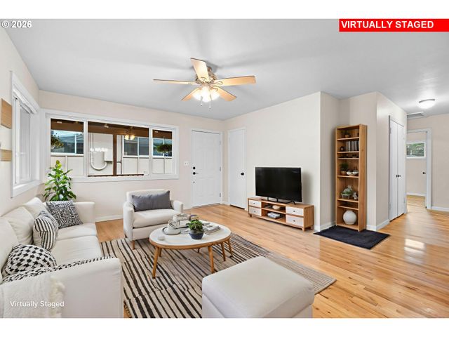 3716 Se 70TH Ave, Portland, OR 97206