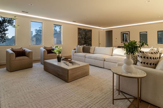 5615 Lobello Drive, Dallas, TX 75229