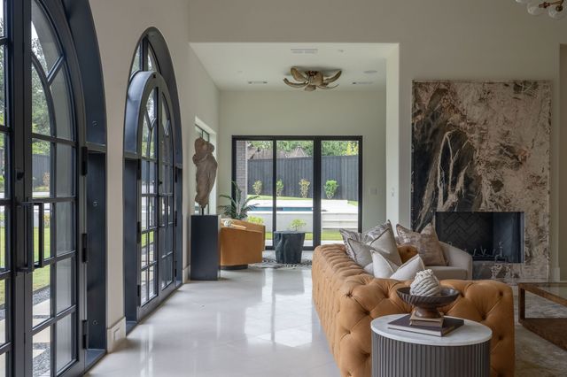 5615 Lobello Drive, Dallas, TX 75229